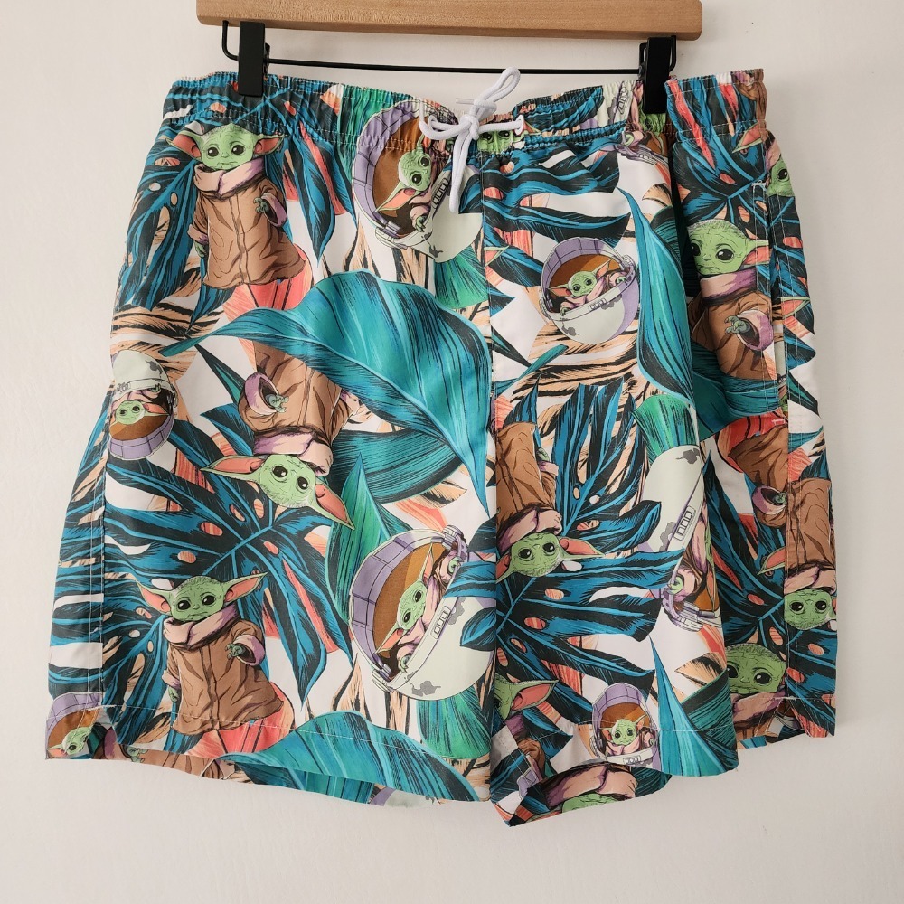 Star Wars Baby Yoda swim trunks Hawaiian floral mens size‎ XL